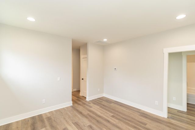 1517 E 49th Street, Chattanooga, TN 37407