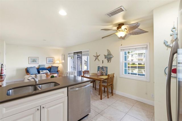 5191 SALMON DRIVE SE B, St Petersburg, FL 33705