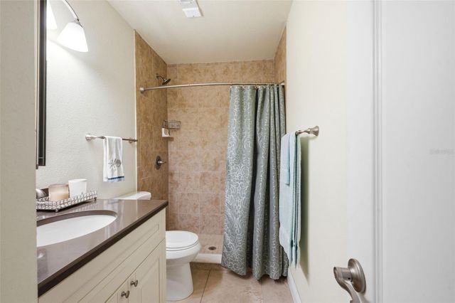 5191 SALMON DRIVE SE B, St Petersburg, FL 33705