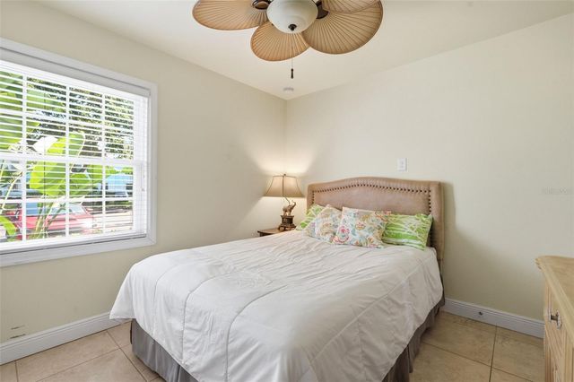 5191 SALMON DRIVE SE B, St Petersburg, FL 33705