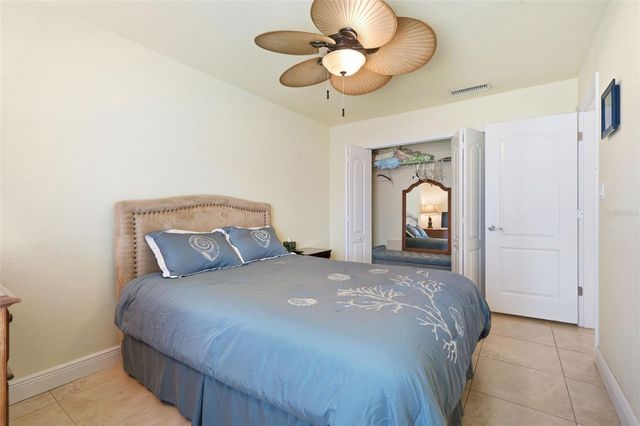5191 SALMON DRIVE SE B, St Petersburg, FL 33705