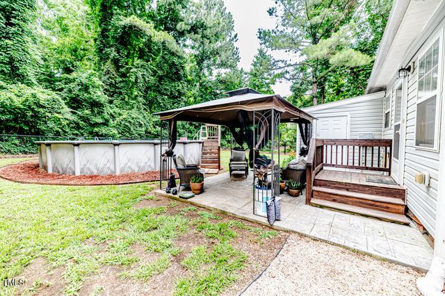 1605 Goldsboro Avenue, Sanford, NC 27330