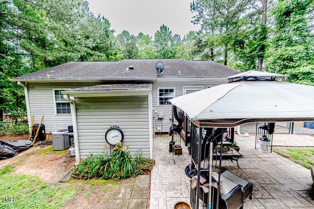 1605 Goldsboro Avenue, Sanford, NC 27330