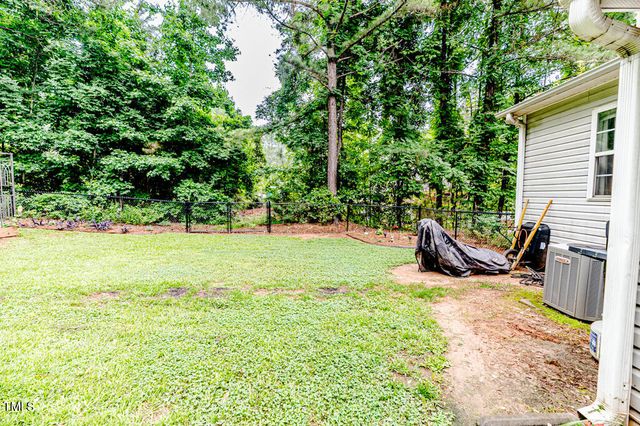 1605 Goldsboro Avenue, Sanford, NC 27330