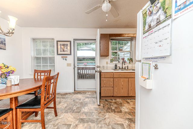 1605 Goldsboro Avenue, Sanford, NC 27330