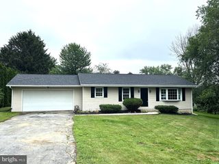 306 N SANDY HILL RD, Coatesville, PA 19320