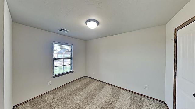5521 Cheyenne Road, Warr Acres, OK 73132