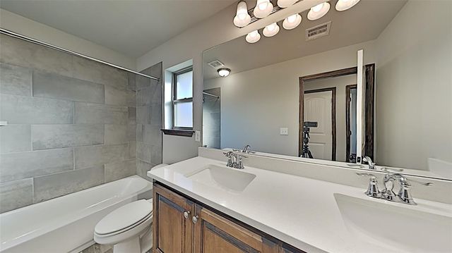 5521 Cheyenne Road, Warr Acres, OK 73132