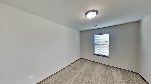 5521 Cheyenne Road, Warr Acres, OK 73132