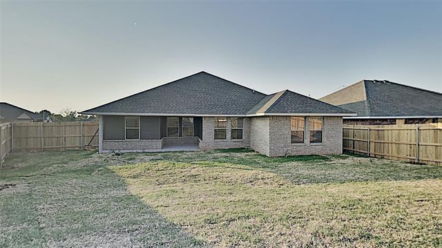 5521 Cheyenne Road, Warr Acres, OK 73132