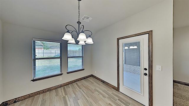 5521 Cheyenne Road, Warr Acres, OK 73132