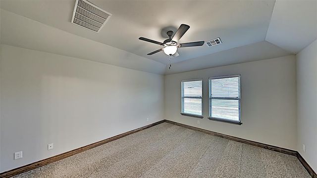 5521 Cheyenne Road, Warr Acres, OK 73132