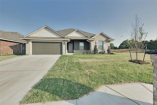 5521 Cheyenne Road, Warr Acres, OK 73132