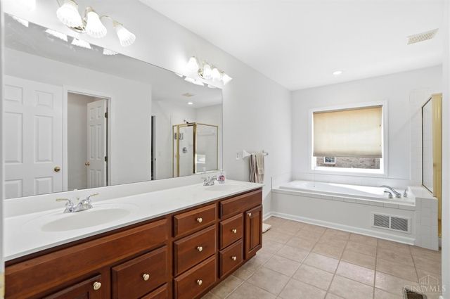 1030 Westchester Way, Union Twp, OH 45244