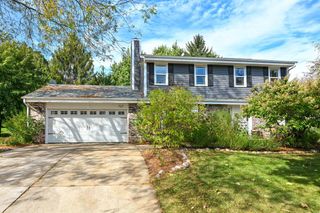 727 Overland TRAIL, Grafton, WI 53024