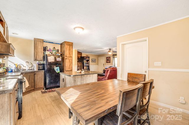 55 Harris Ridge Road, Candler, NC 28715