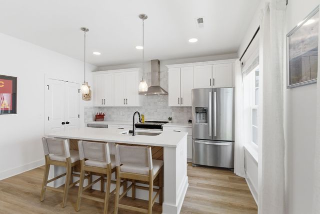 700 N DuPont Ave Apt 311, Madison, TN 37115