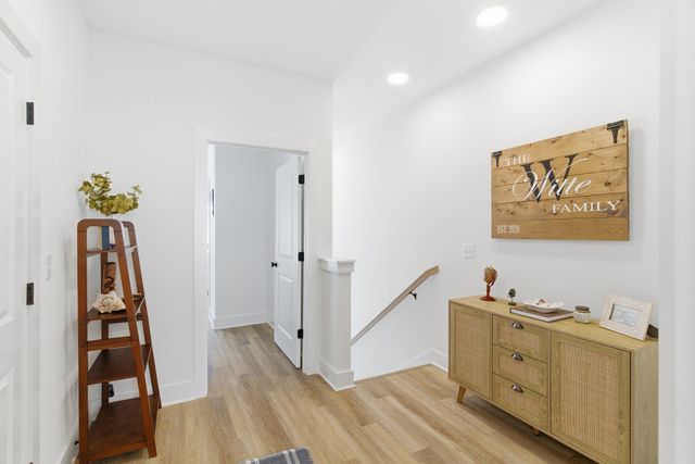 700 N DuPont Ave Apt 311, Madison, TN 37115