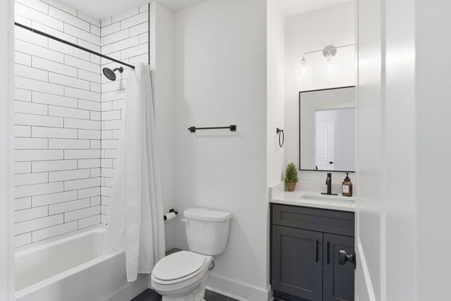 700 N DuPont Ave Apt 311, Madison, TN 37115