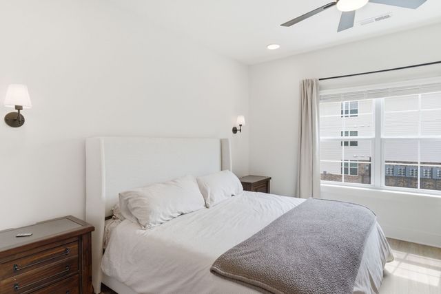 700 N DuPont Ave Apt 311, Madison, TN 37115