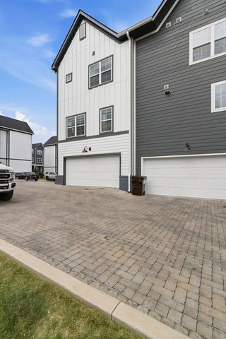 700 N DuPont Ave Apt 311, Madison, TN 37115