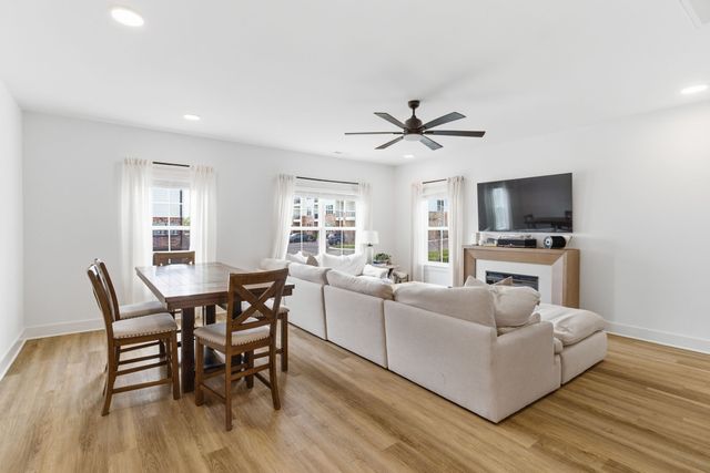 700 N DuPont Ave Apt 311, Madison, TN 37115