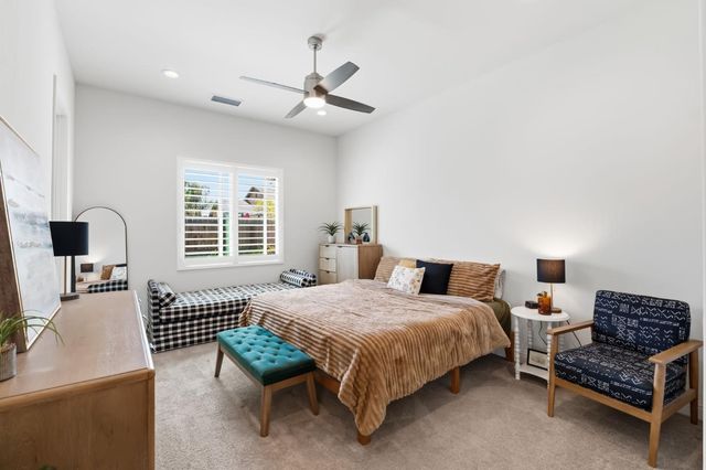 2100 Azalea Street, Kingsburg, CA 93631