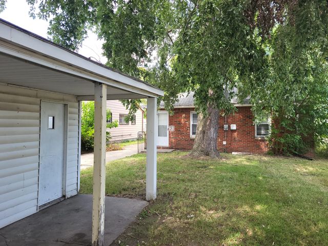 2216 Goulson Avenue, Warren, MI 48091
