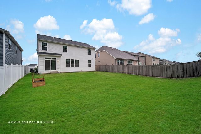 269 South Pointe Avenue, South Elgin, IL 60177