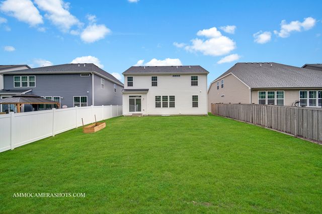 269 South Pointe Avenue, South Elgin, IL 60177