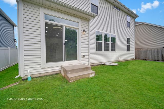 269 South Pointe Avenue, South Elgin, IL 60177