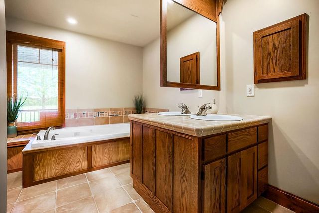 28655 W 223rd Street, Spring Hill, KS 66083