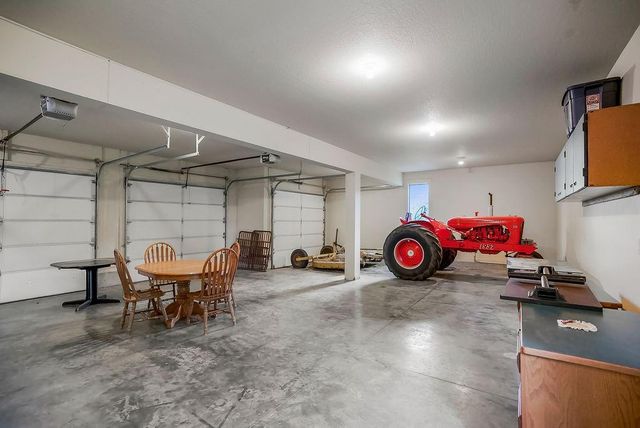 28655 W 223rd Street, Spring Hill, KS 66083