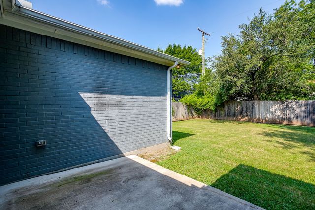3320 Mission Street, Fort Worth, TX 76109