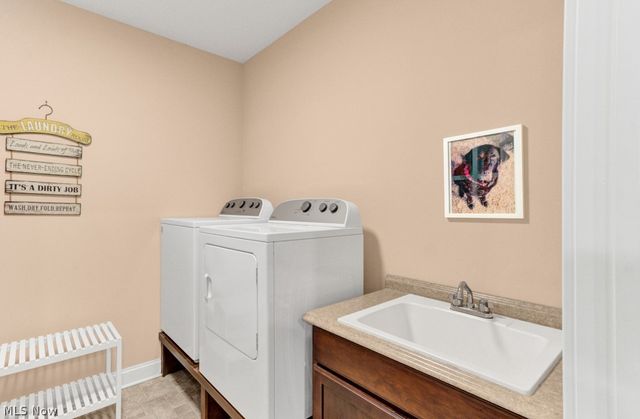 9937 Southwyck Avenue NW, North Canton, OH 44720