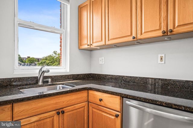 4120 14th St NW Apt 44, Washington, DC 20011