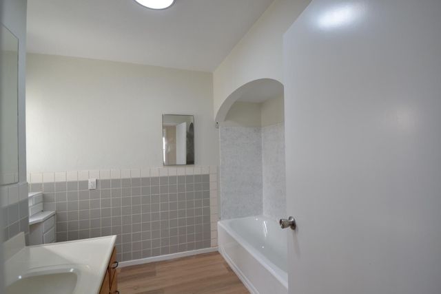 1206 N 8th Street, Fresno, CA 93703