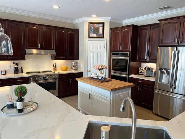 9754 PINEOLA DRIVE, Orlando, FL 32836