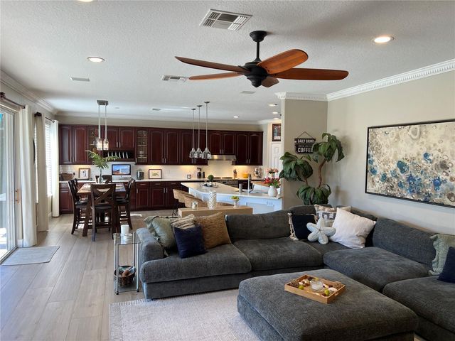 9754 PINEOLA DRIVE, Orlando, FL 32836