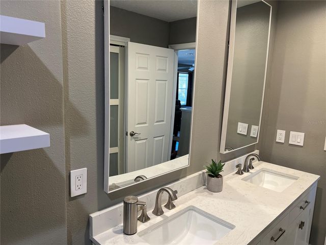 9754 PINEOLA DRIVE, Orlando, FL 32836