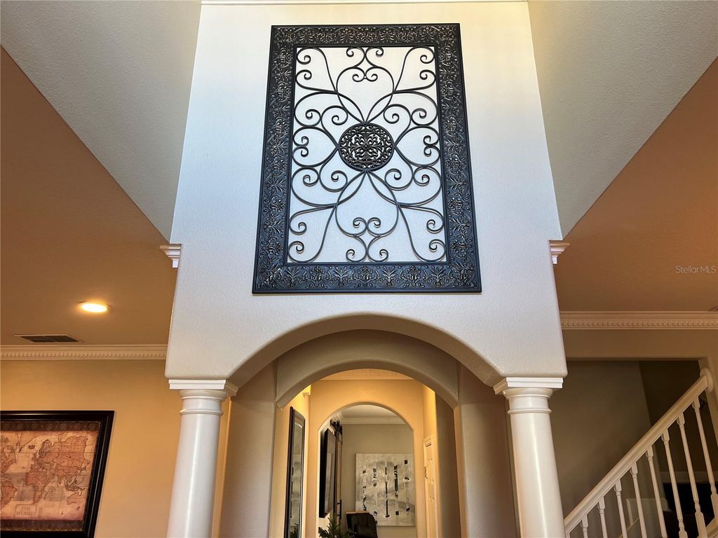 Image 12 of property listing at 9754 PINEOLA DRIVE, Orlando, FL 32836