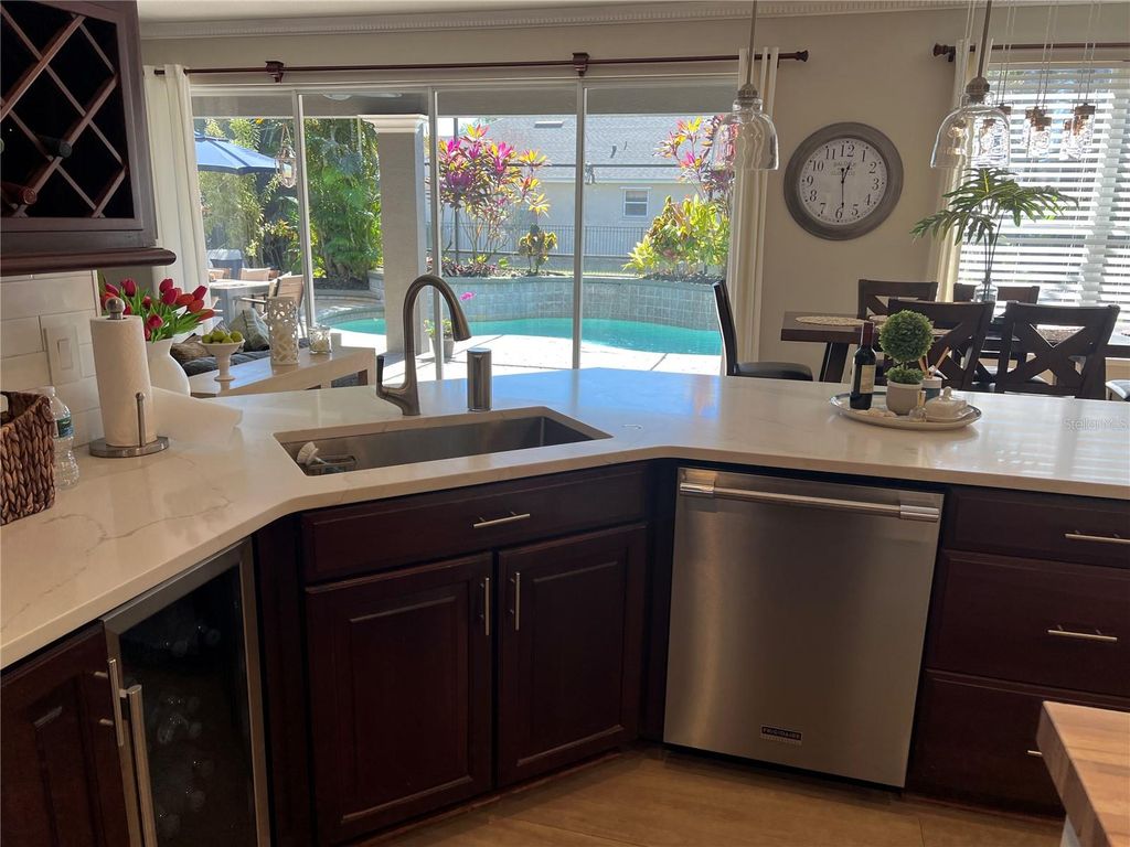 Image 17 of property listing at 9754 PINEOLA DRIVE, Orlando, FL 32836