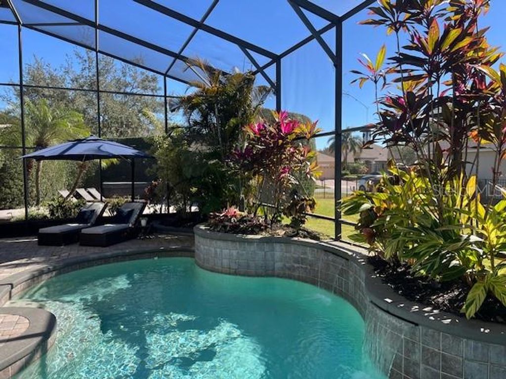 Image 33 of property listing at 9754 PINEOLA DRIVE, Orlando, FL 32836