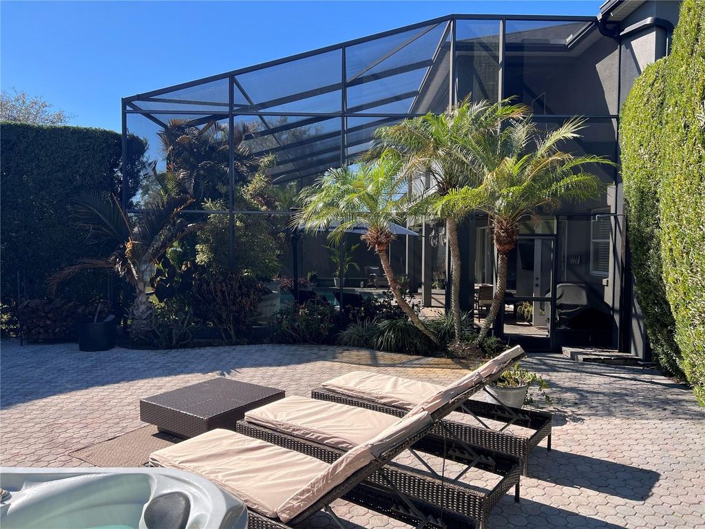 Image 40 of property listing at 9754 PINEOLA DRIVE, Orlando, FL 32836