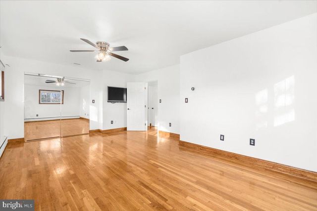 988 HOCH ROAD, Danielsville, PA 18038