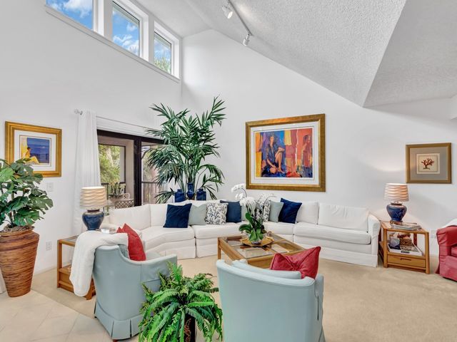 1155 Reef Road B2, Vero Beach, FL 32963