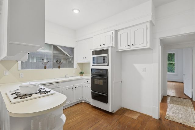 3308 Yupon Street, Houston, TX 77006