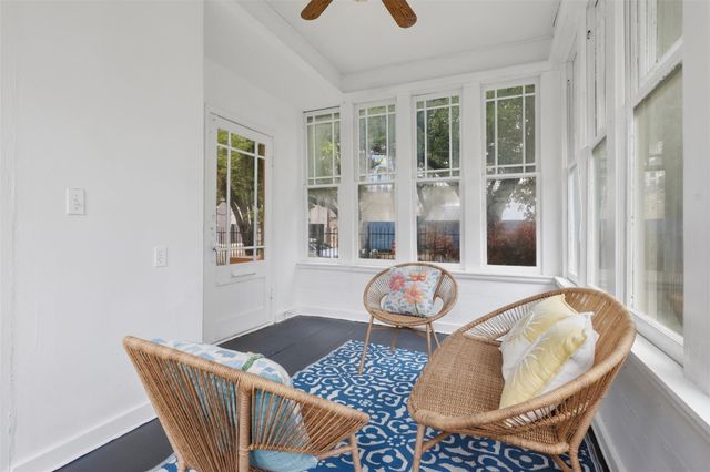 3308 Yupon Street, Houston, TX 77006