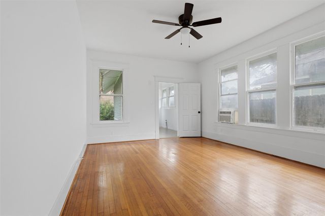 3308 Yupon Street, Houston, TX 77006