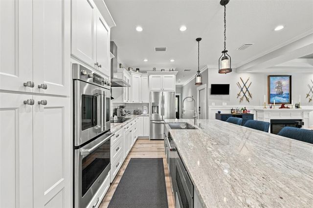 3925 1ST STREET NE, St Petersburg, FL 33703